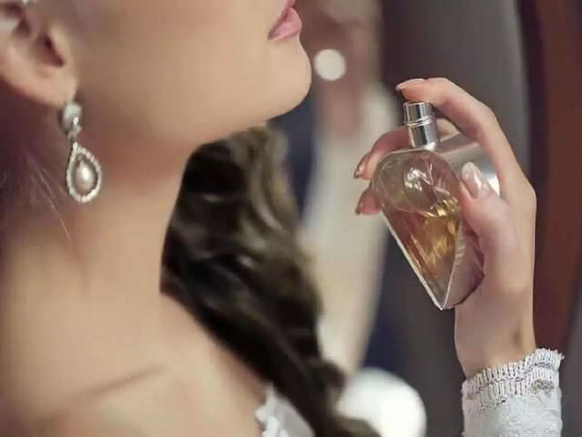 What Every Girl Should Know Before Buying Women Perfume
